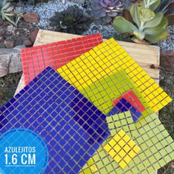 Cuadraditos Azulejos 1.6 x 1.6cm Plancha x 256unid.